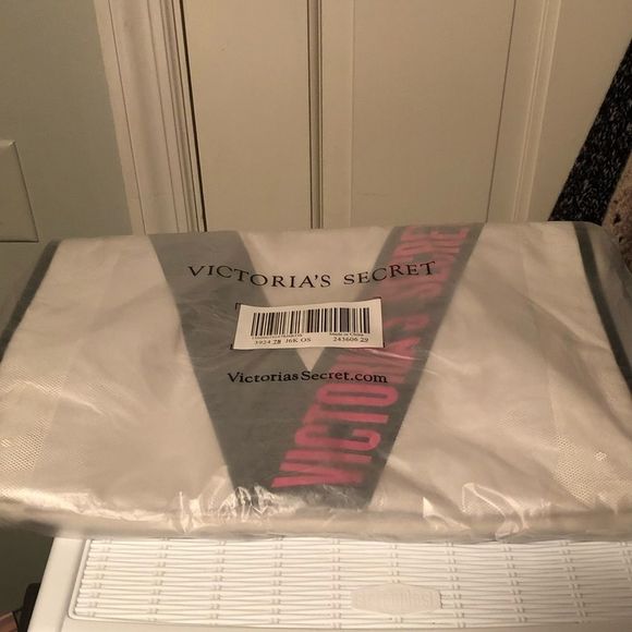 ▪️Victoria’s Secret Ribbon Logo City Tote - Picture 5 of 6